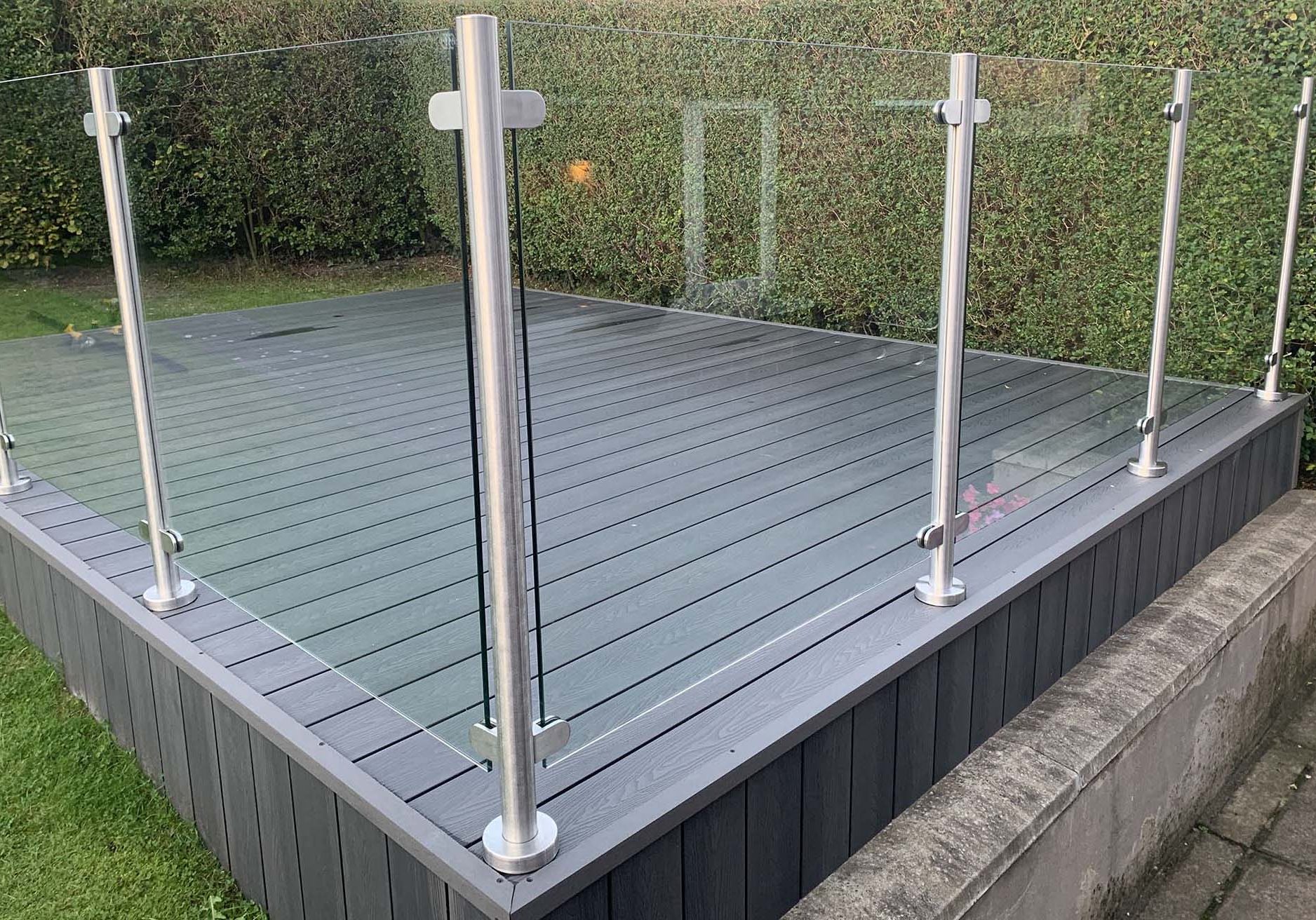 Glass balustrade